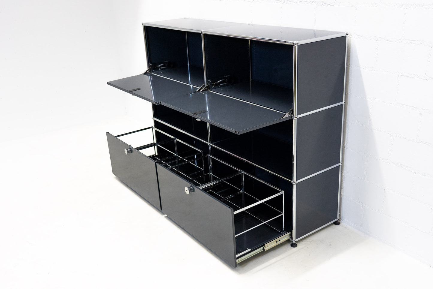 USM Haller Sideboard Anthrazitgrau Nr. 48