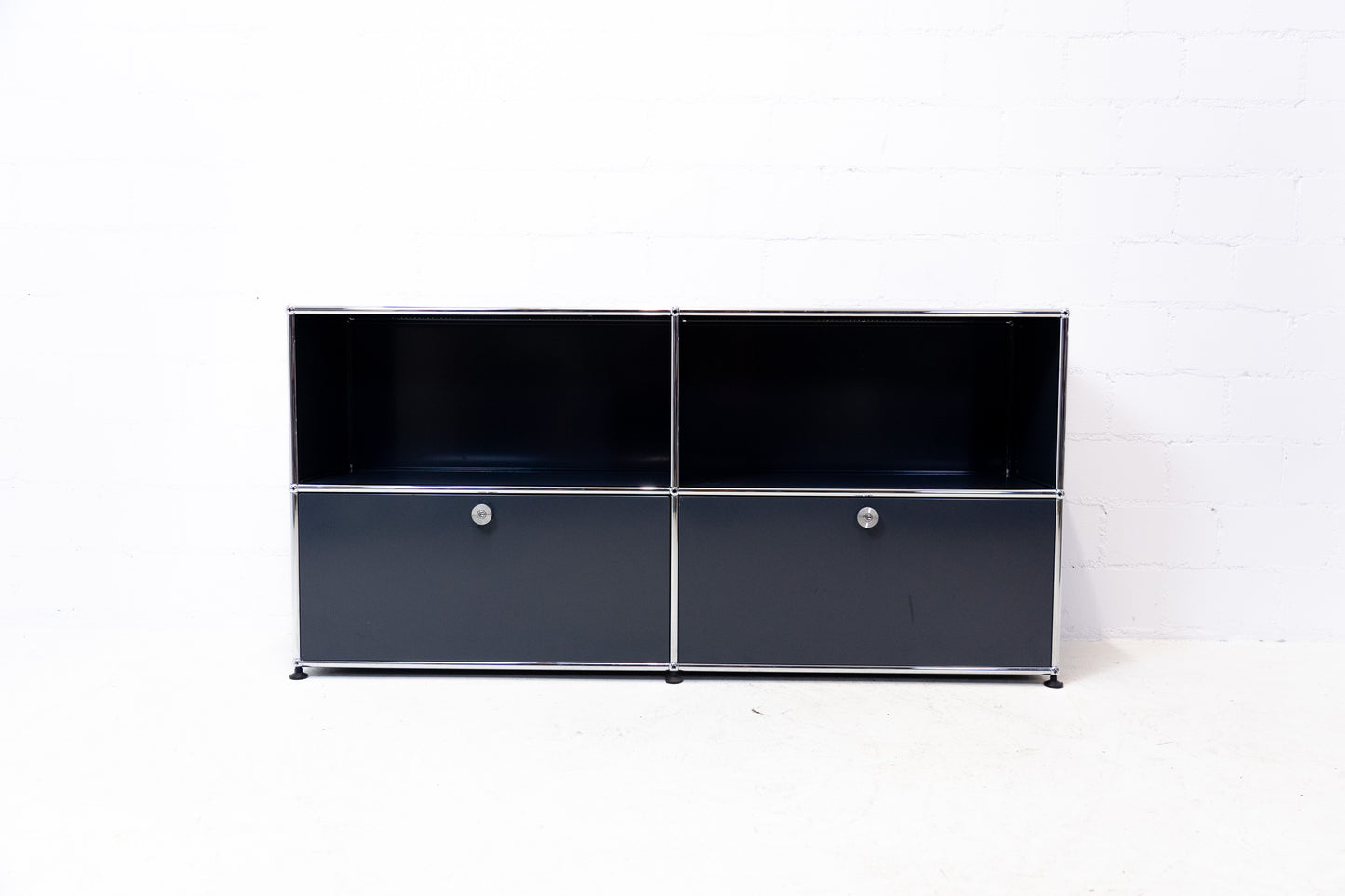 USM Haller Sideboard Anthrazitgrau Nr. 50