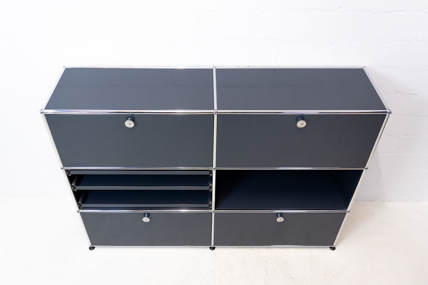 USM Haller Sideboard Anthrazitgrau Nr. 51