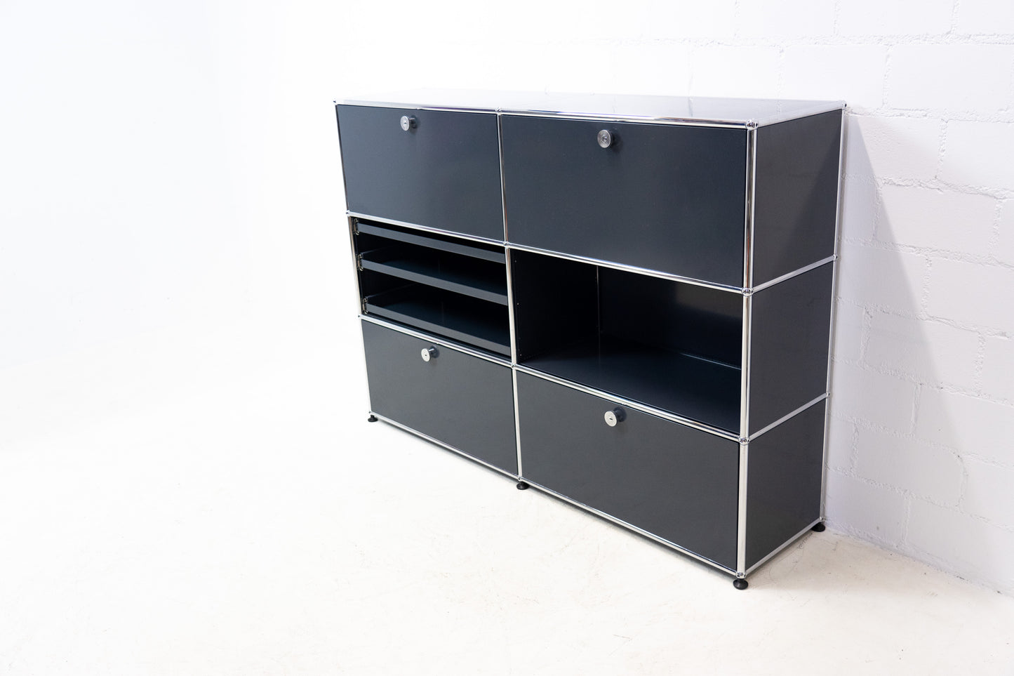 USM Haller Sideboard Anthrazitgrau Nr. 51