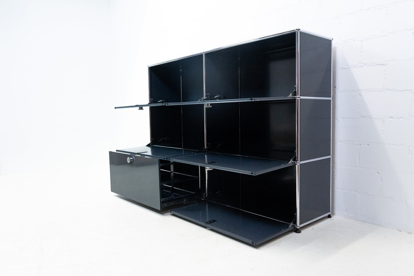 USM Haller Sideboard Anthrazitgrau Nr. 54