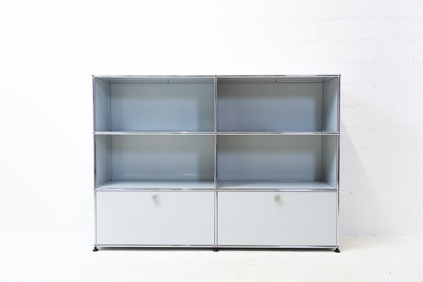 USM Haller Sideboard Lichtgrau Nr. 25