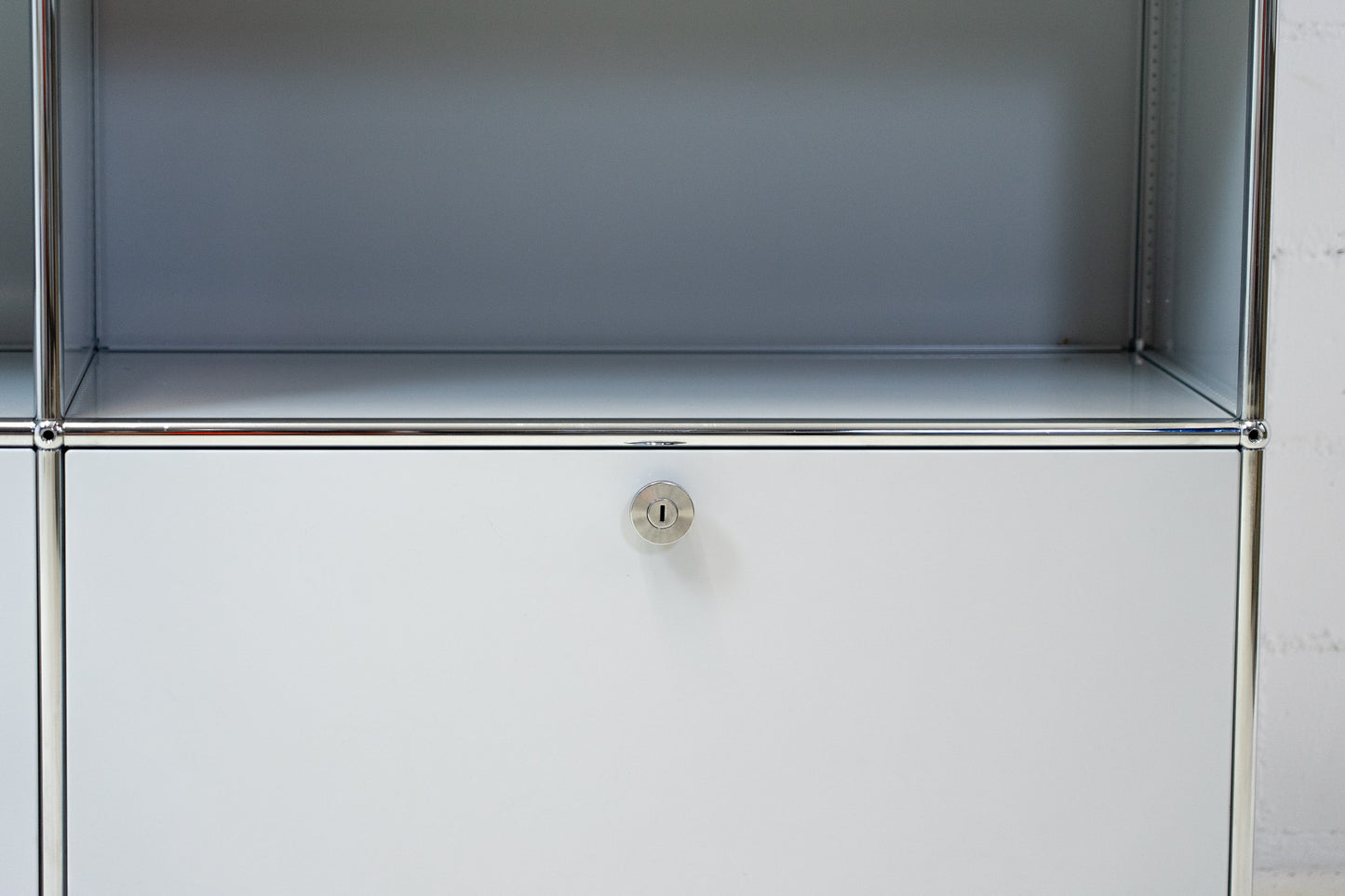 USM Haller Sideboard Lichtgrau Nr. 25