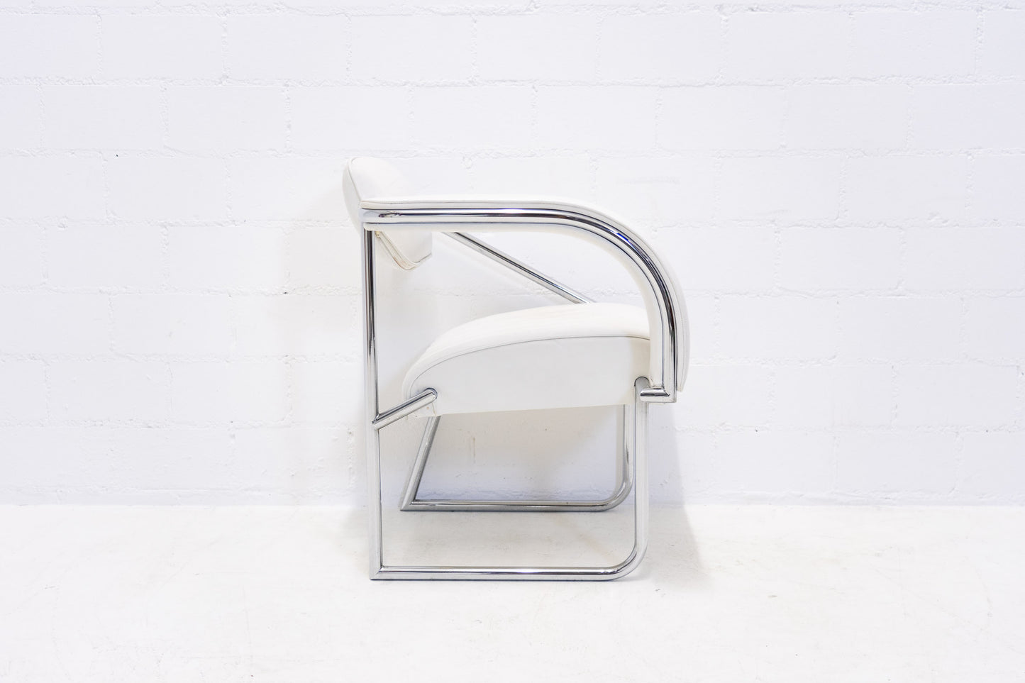 Vereinigte Werkstätten Non Conformist Sessel Eileen Gray