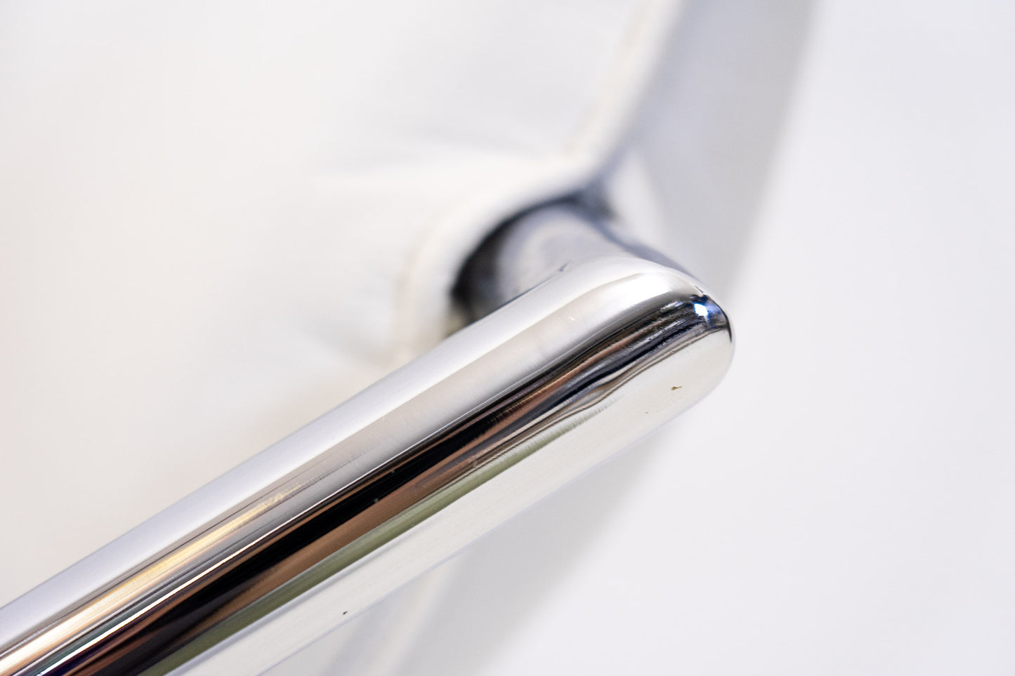 Vereinigte Werkstätten Non Conformist Sessel Eileen Gray