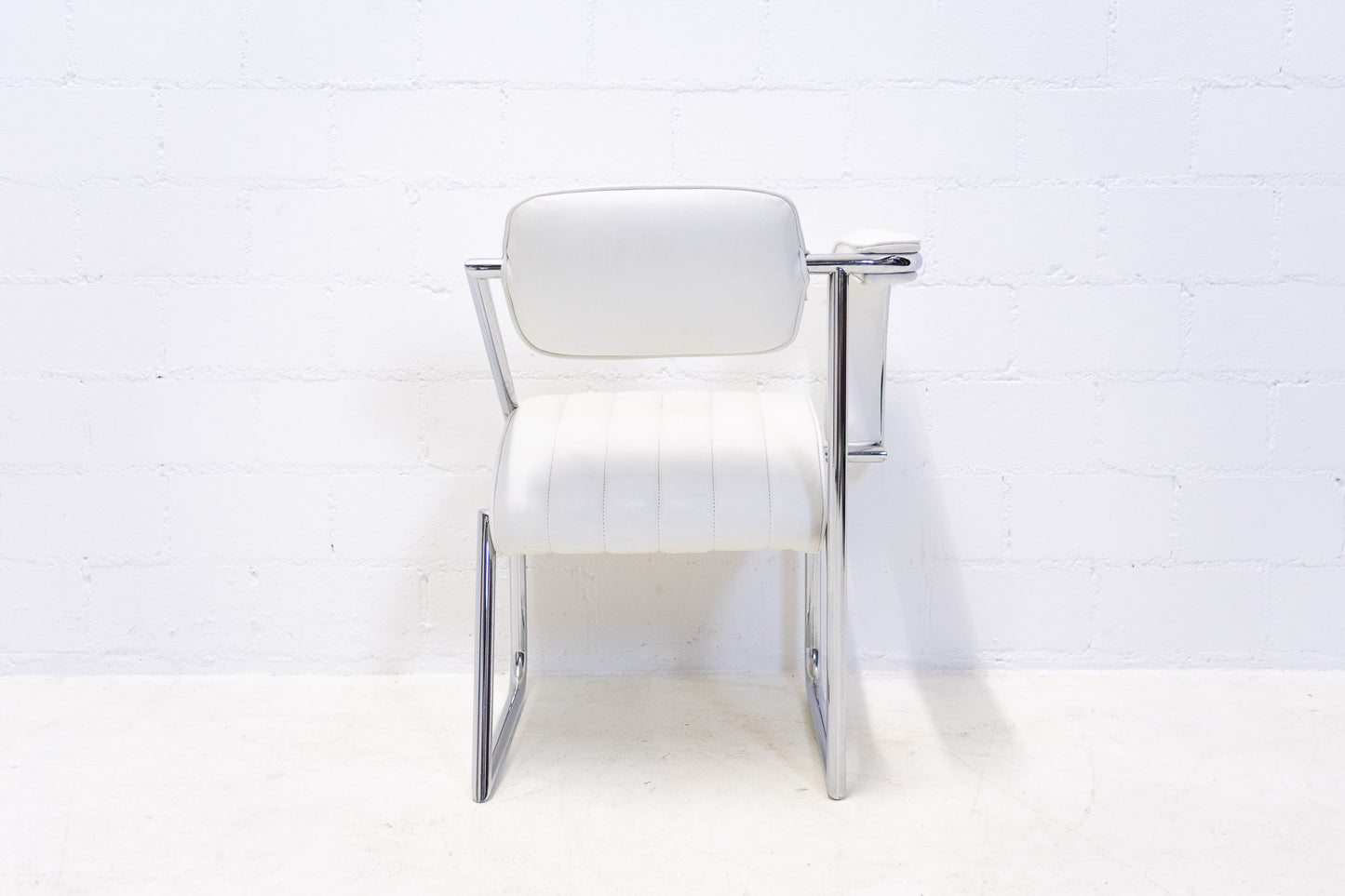 Vereinigte Werkstätten Non Conformist Sessel Eileen Gray