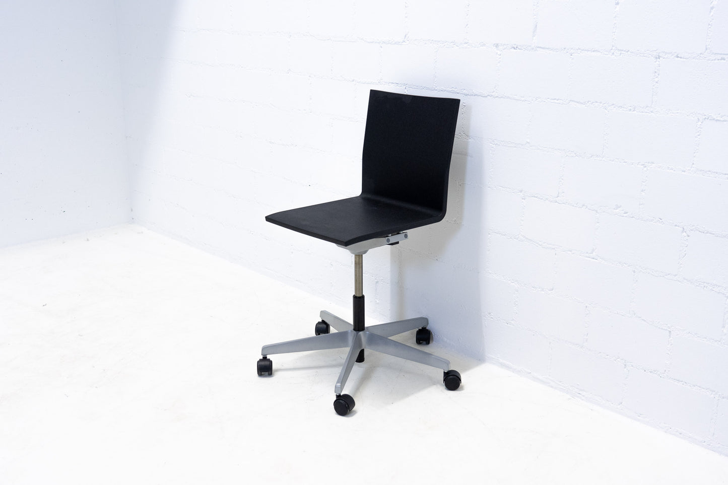 Vitra .04 Bürostuhl