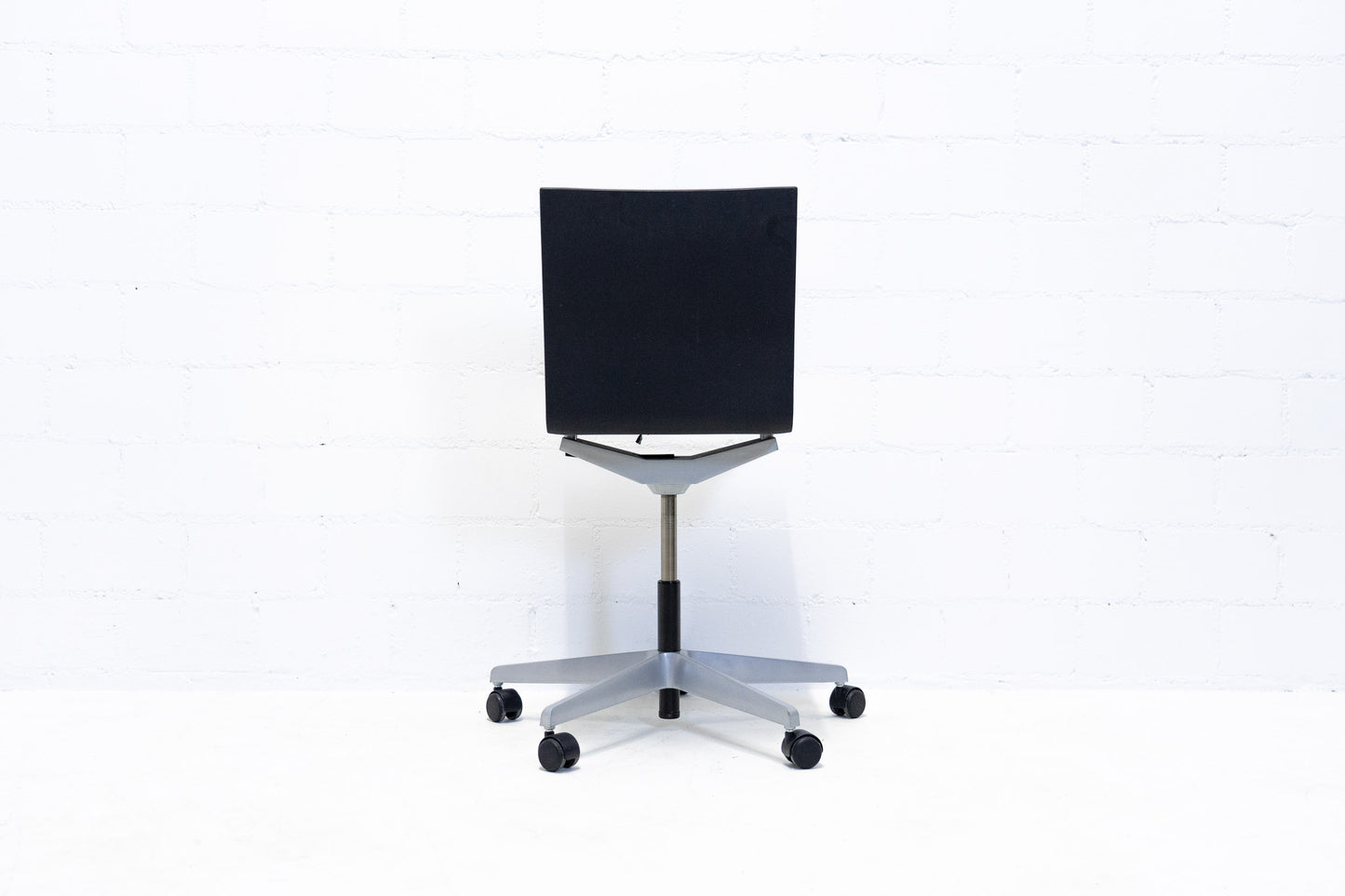Vitra .04 Bürostuhl