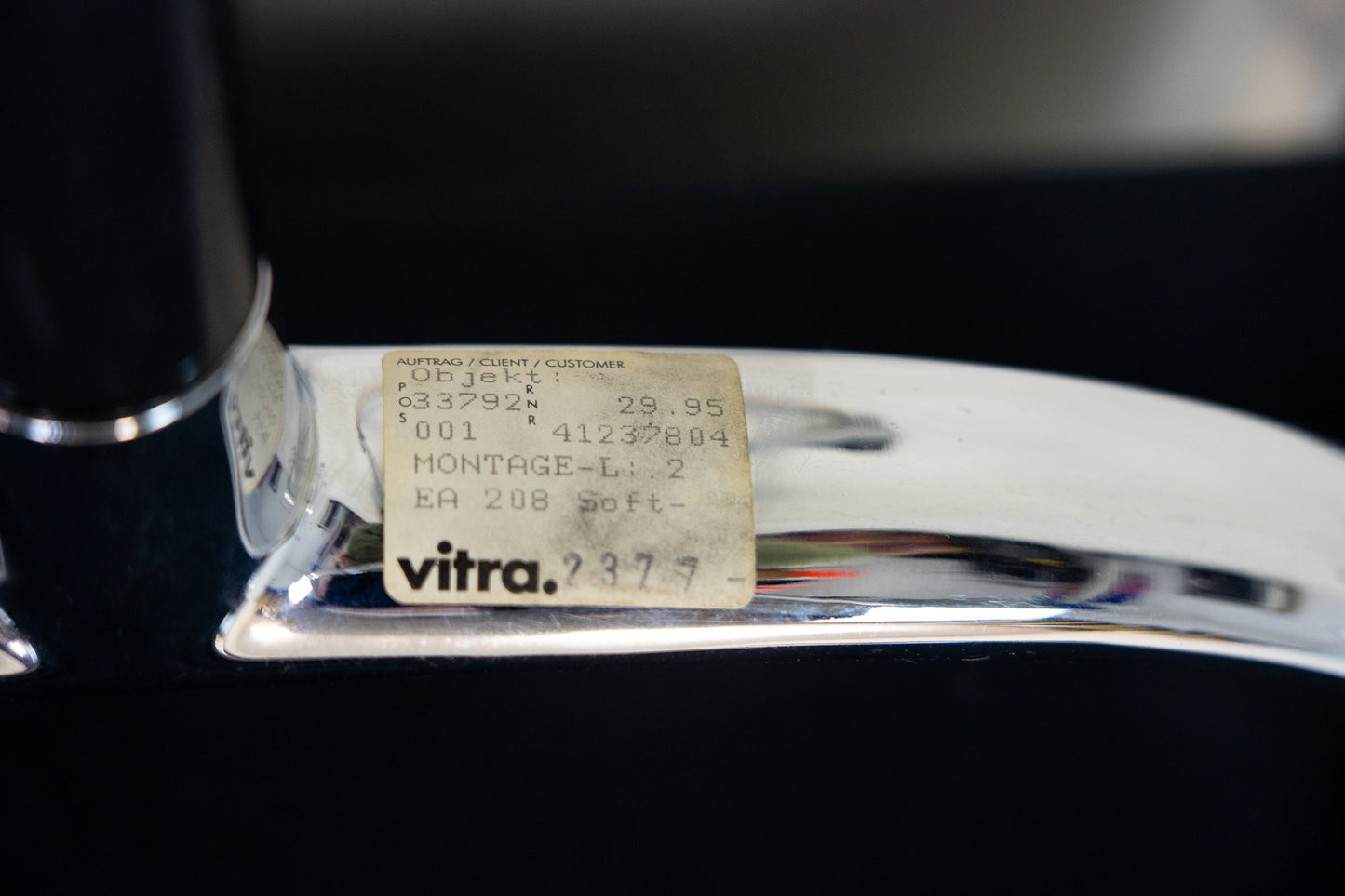 Vitra Eames Aluminium Chair EA 208 Leder Nr. 3