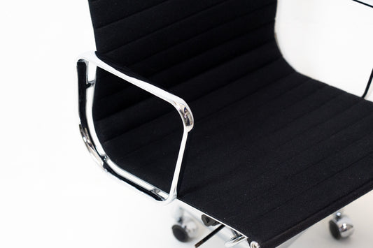 Vitra Aluminium Chair EA 117 Hopsak Nr. 2