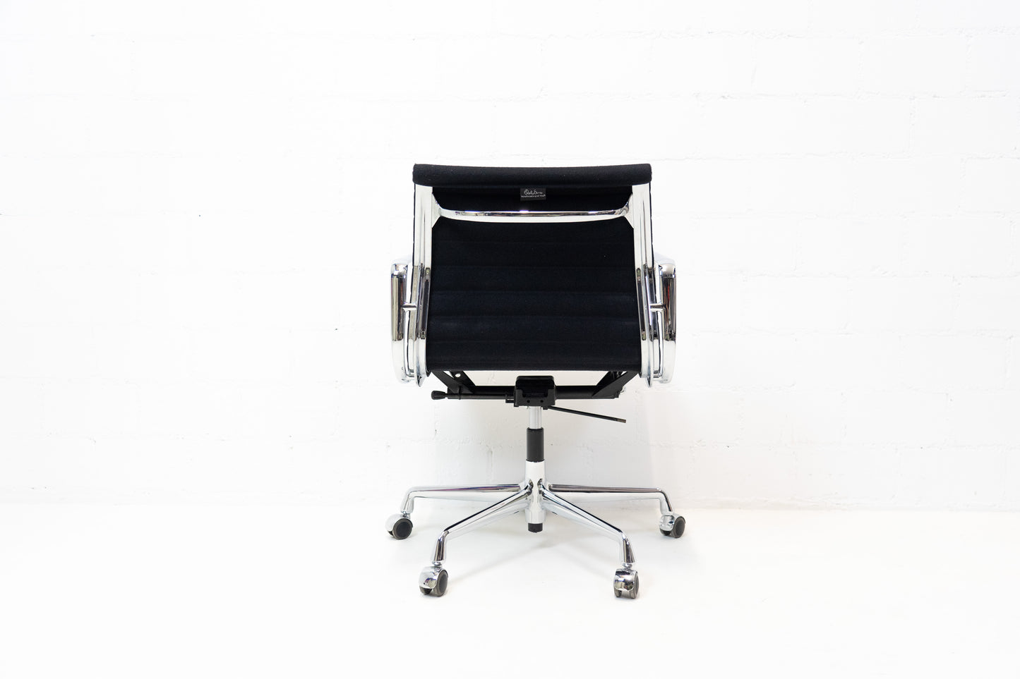 Vitra Aluminium Chair EA 117 Hopsak Nr. 2