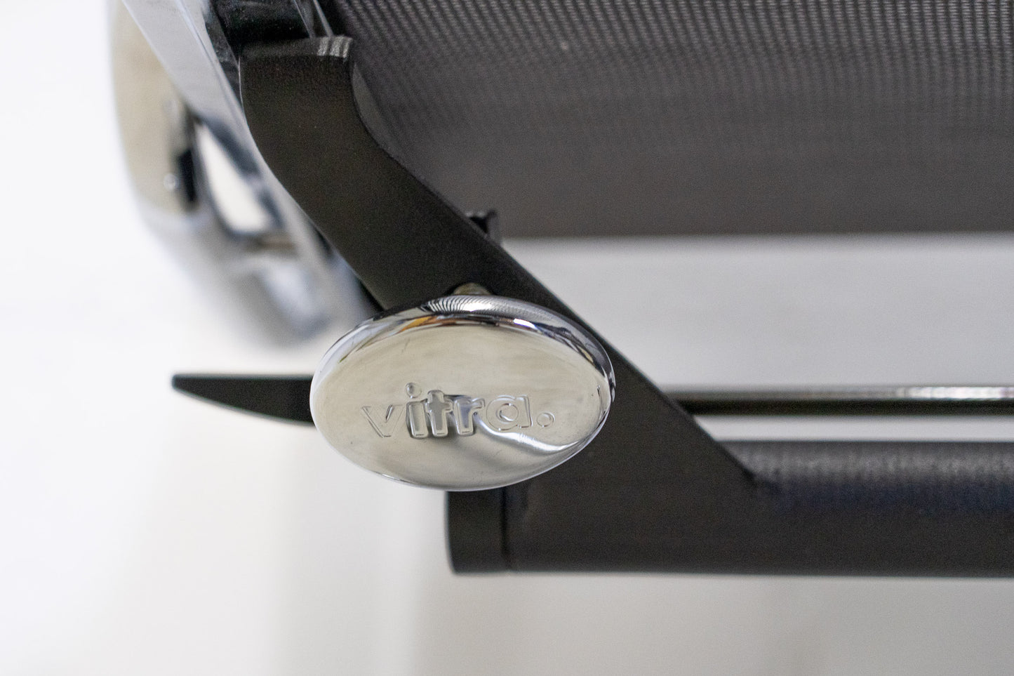 Vitra Aluminium Chair EA 117 Netz