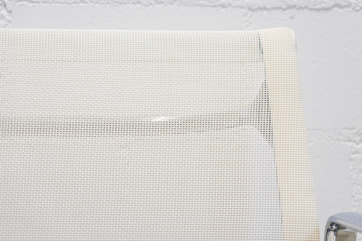 Vitra Aluminium Chair EA 117 Netz Weiss