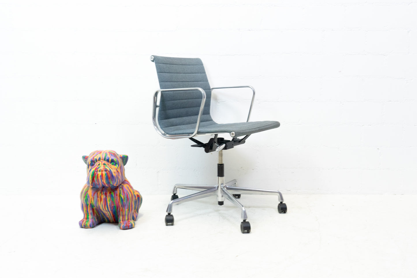 Vitra Aluminium Chair EA 117 Hopsak Nr. 8