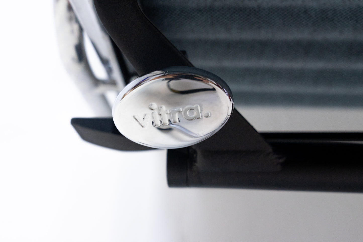Vitra Aluminium Chair EA 117 Hopsak Nr. 8