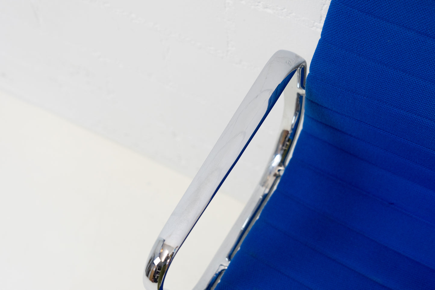 Vitra Aluminium Chair EA 117 Hopsak Nr. 6