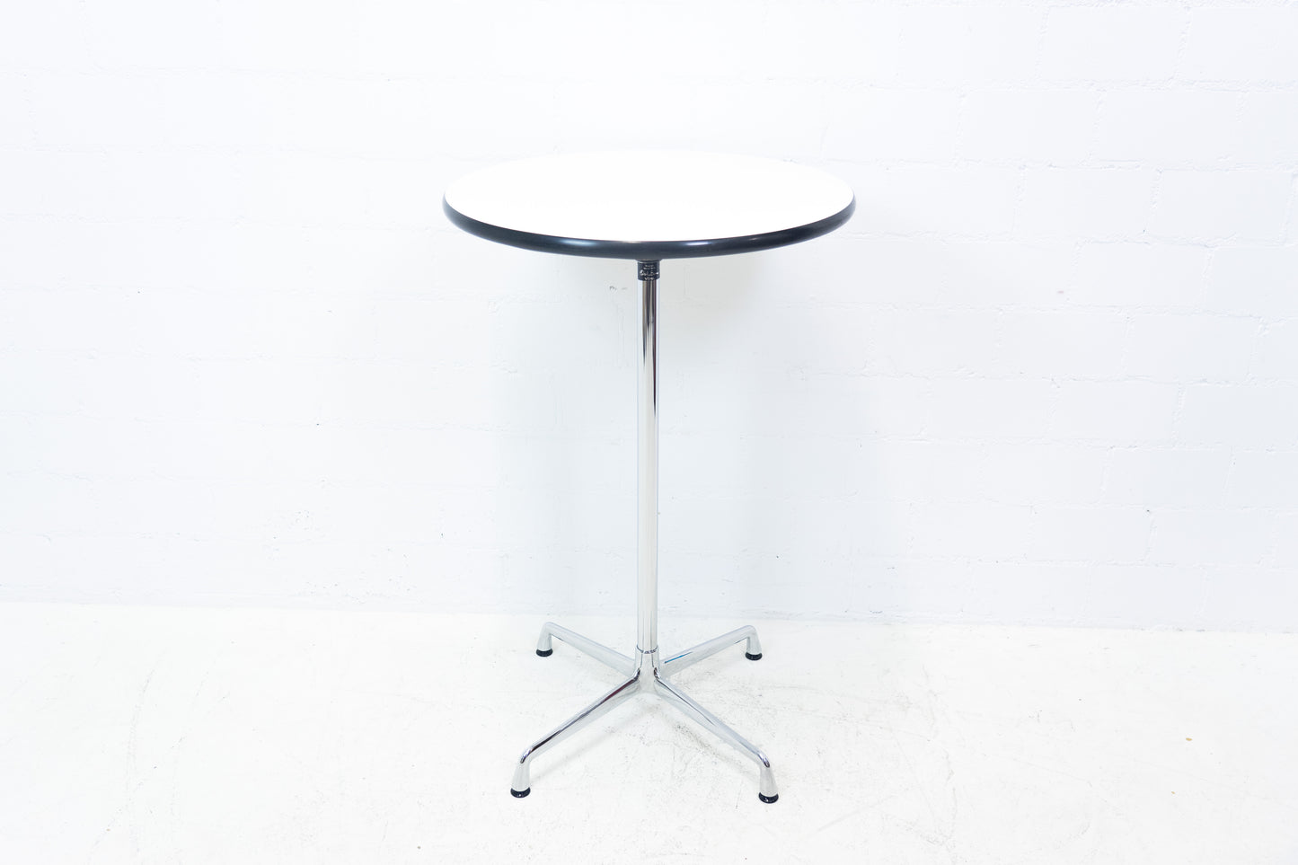 Vitra Eames Contract Table High Nr. 2