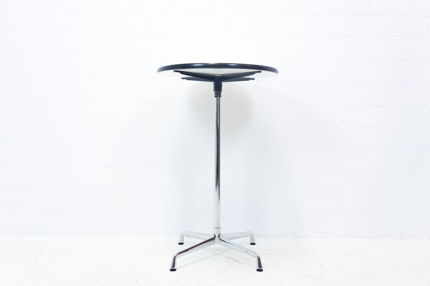 Vitra Eames Contract Table High Nr. 2