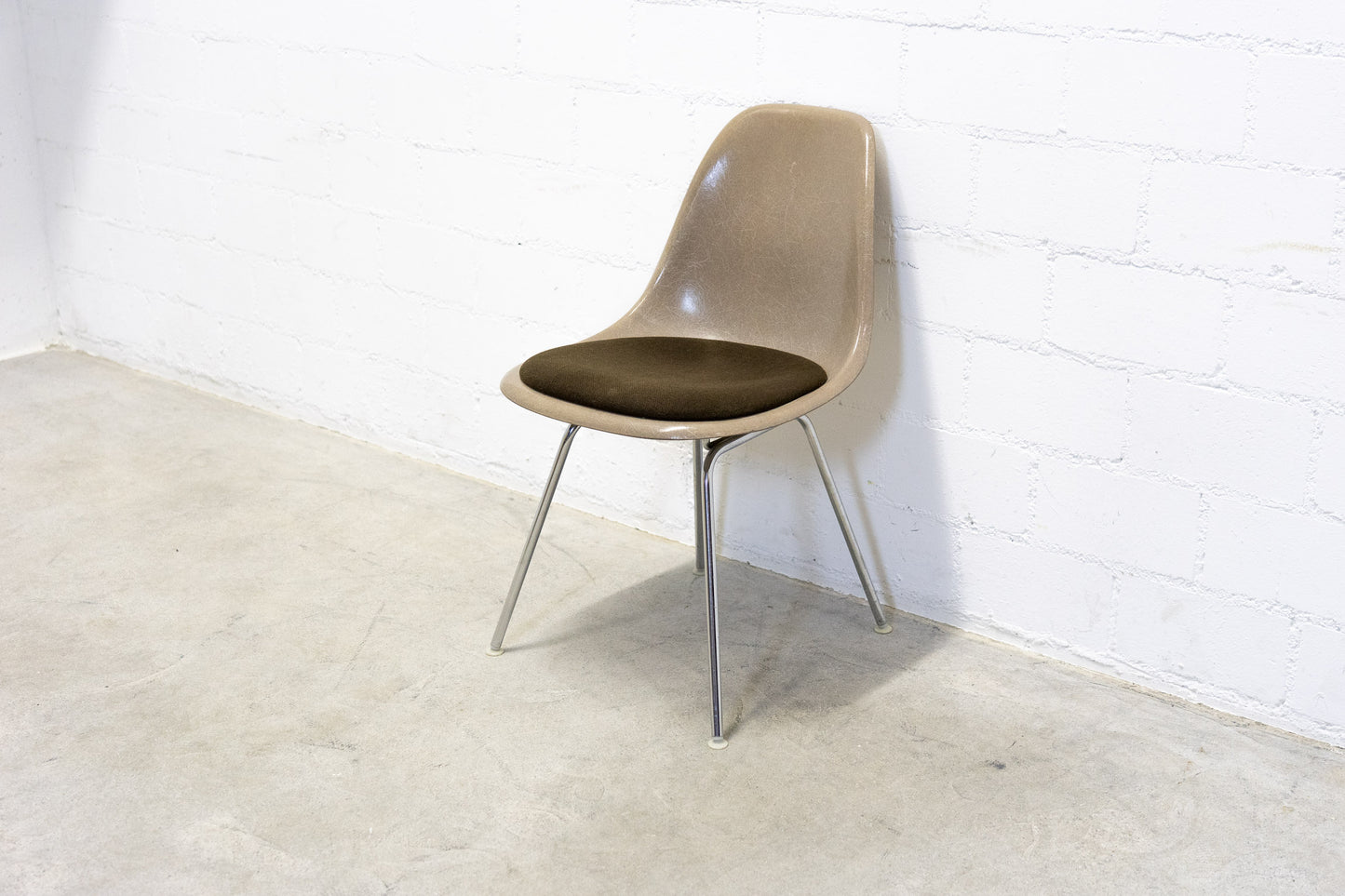 Vitra / Herman Miller Eames Sidechair Fiberglas Nr. 4