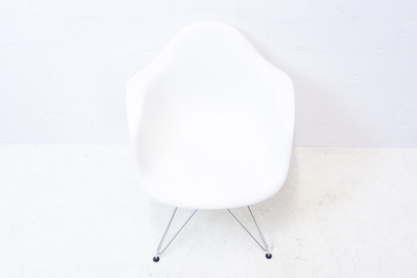 Vitra Eames Plastic Armchair DSR Weiss