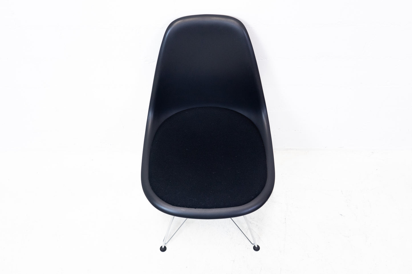 Vitra Eames Plastic Sidechair DSR Nr. 3