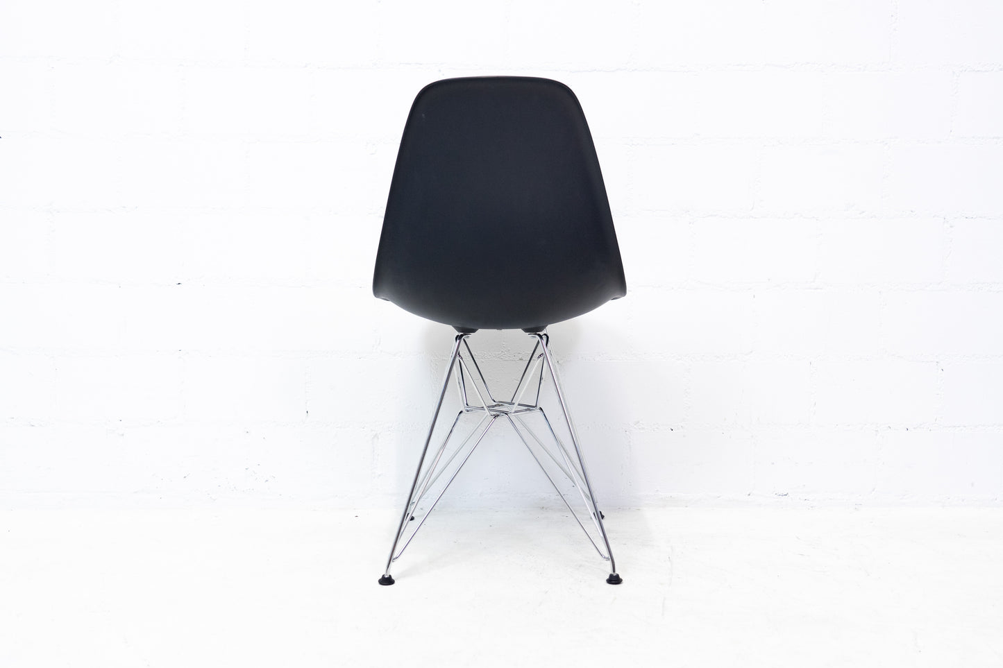 Vitra Eames Plastic Sidechair DSR Nr. 3
