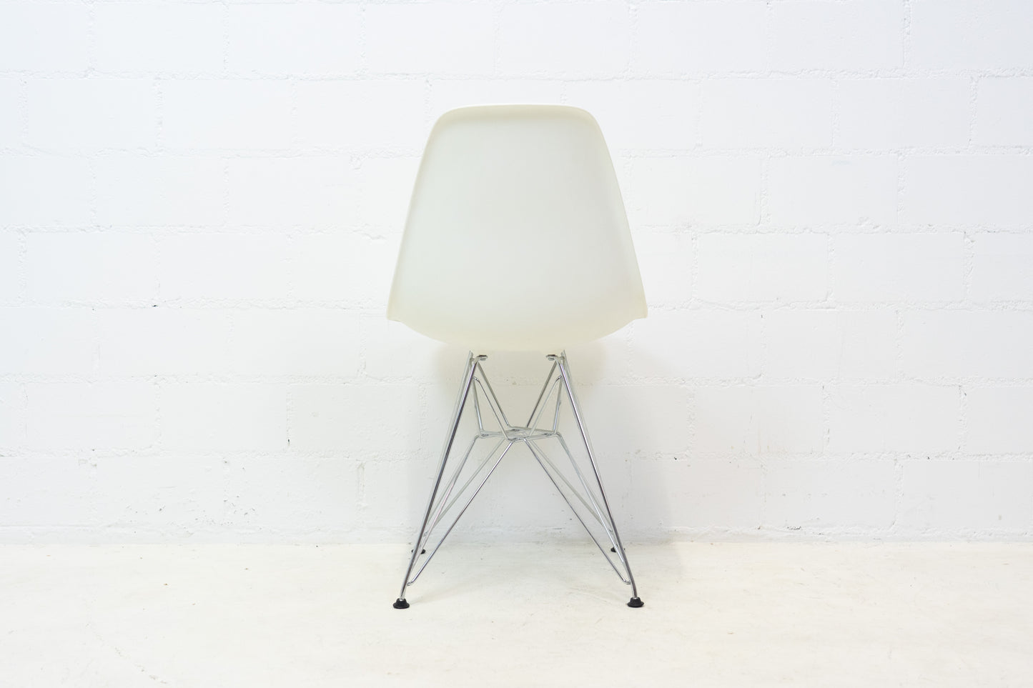 Vitra Eames Plastic Sidechair DSR Weiss