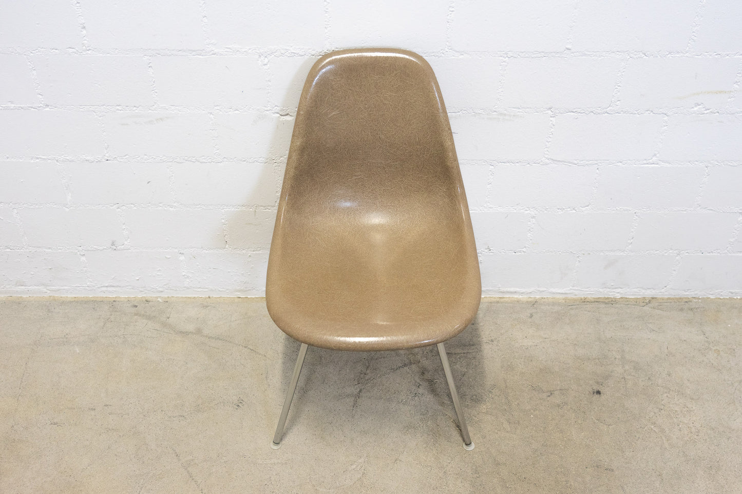 Vitra Eames Sidechair Fiberglas Nr. 1