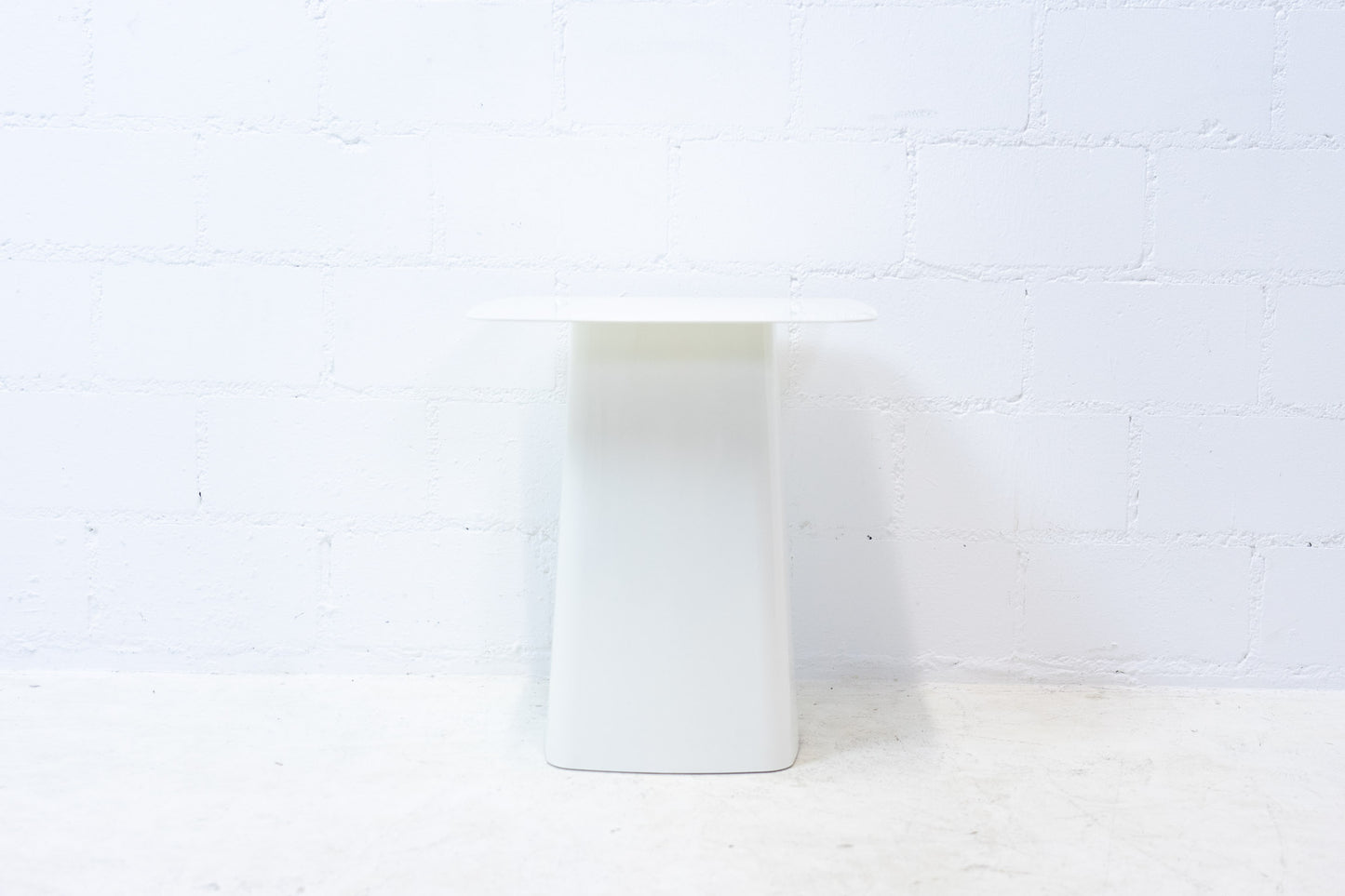 Vitra Metal Side Table Weiss Nr. 1