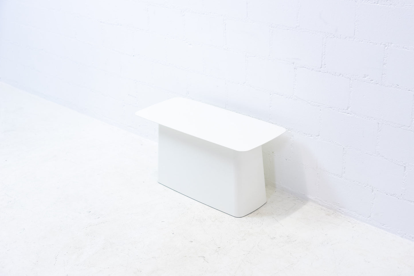 Vitra Metal Side Table Weiss Nr. 2