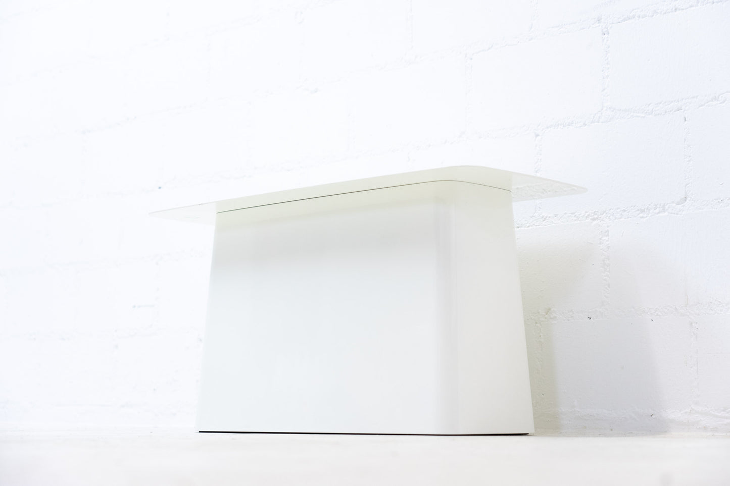 Vitra Metal Side Table Weiss Nr. 2