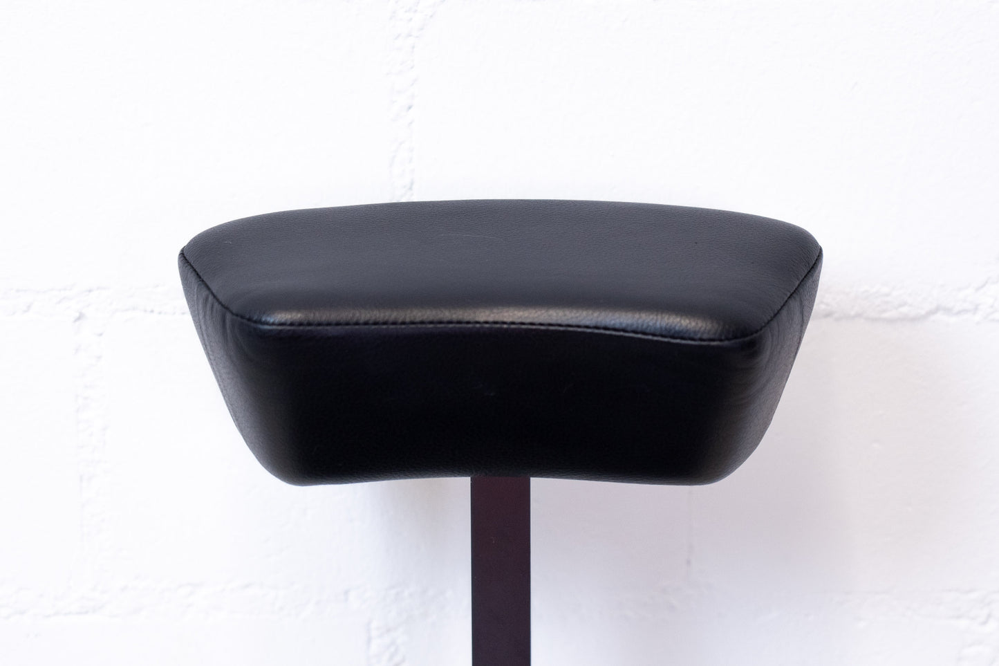 Vitra Nelson Perch Stool Leder