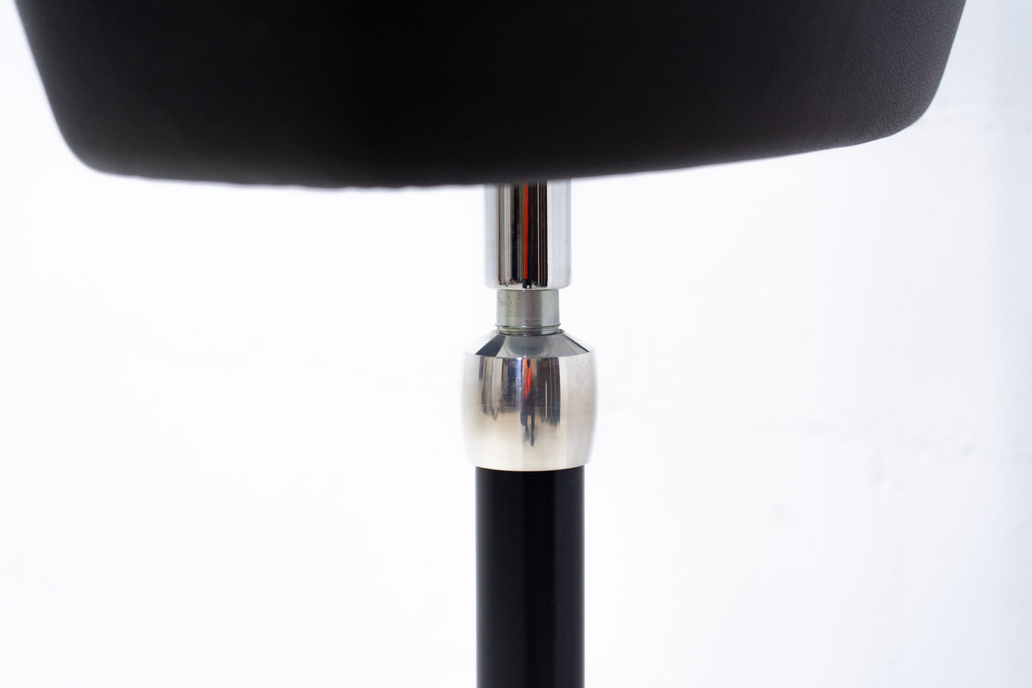 Vitra Nelson Perch Stool Leder