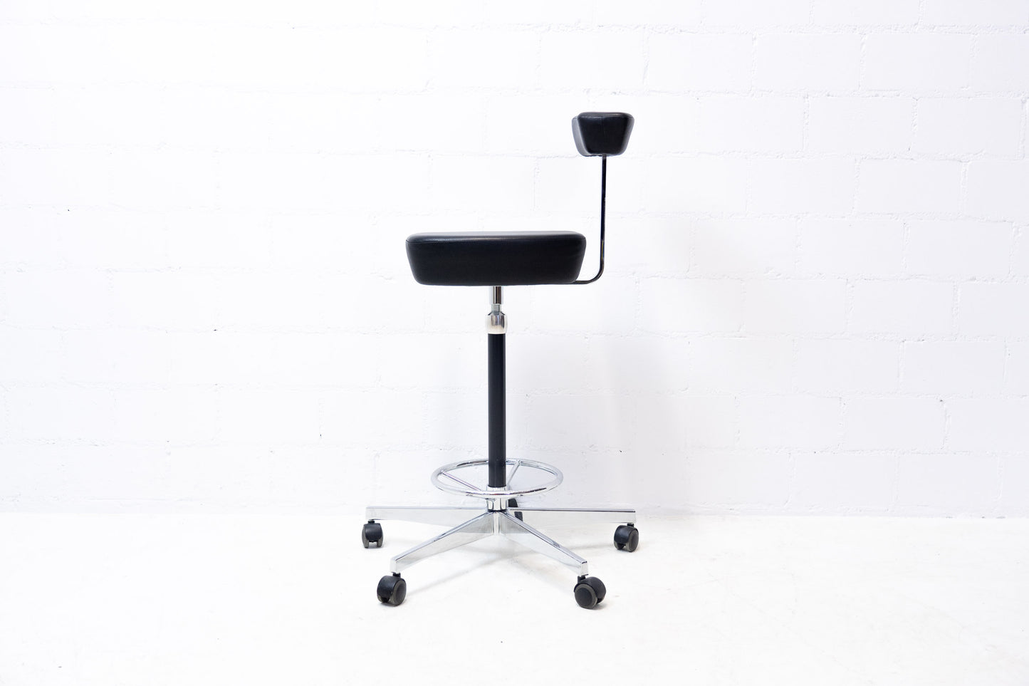 Vitra Nelson Perch Stool Leder
