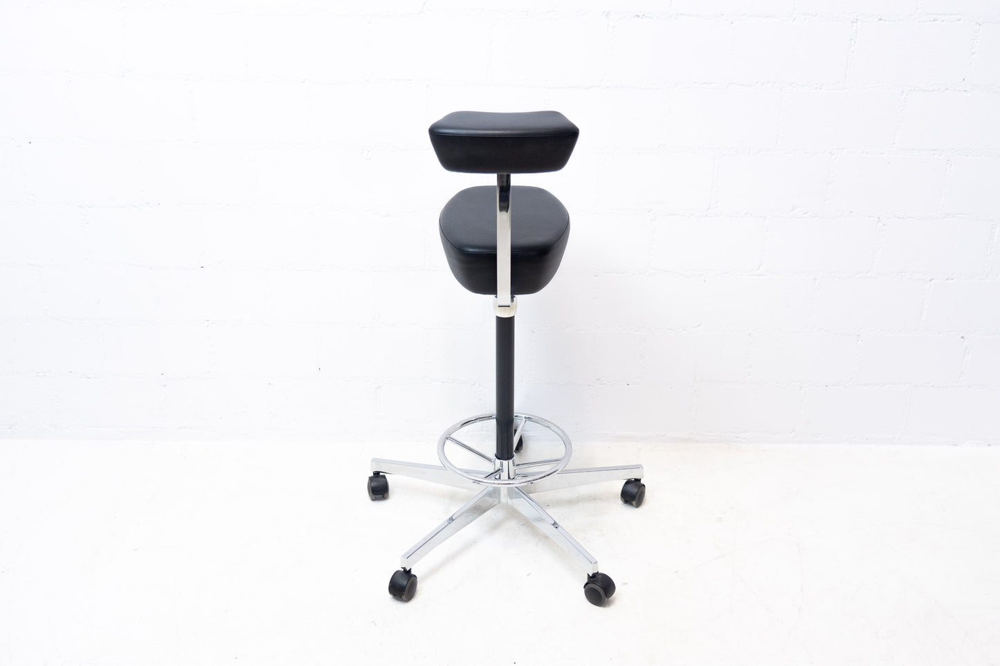 Vitra Nelson Perch Stool Leder