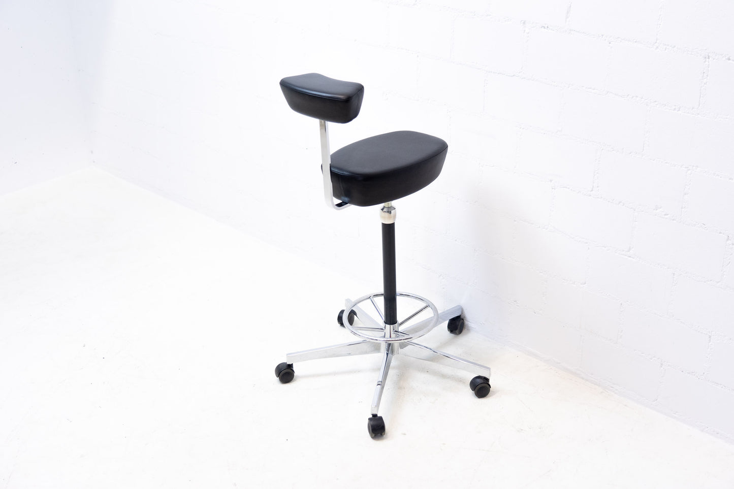 Vitra Nelson Perch Stool Leder