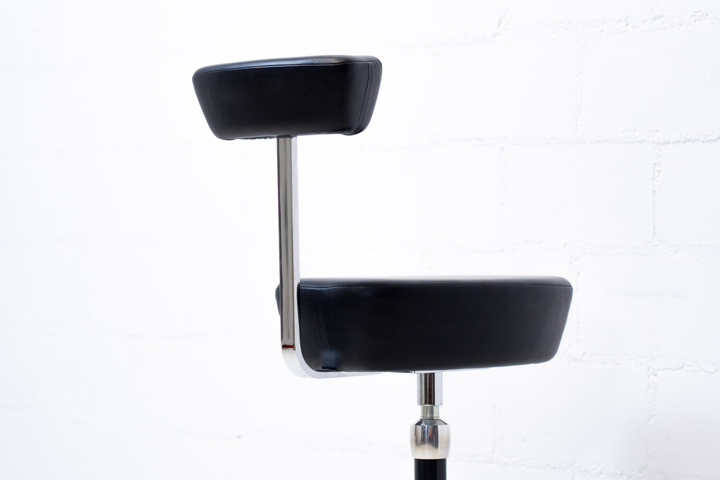 Vitra Nelson Perch Stool Leder