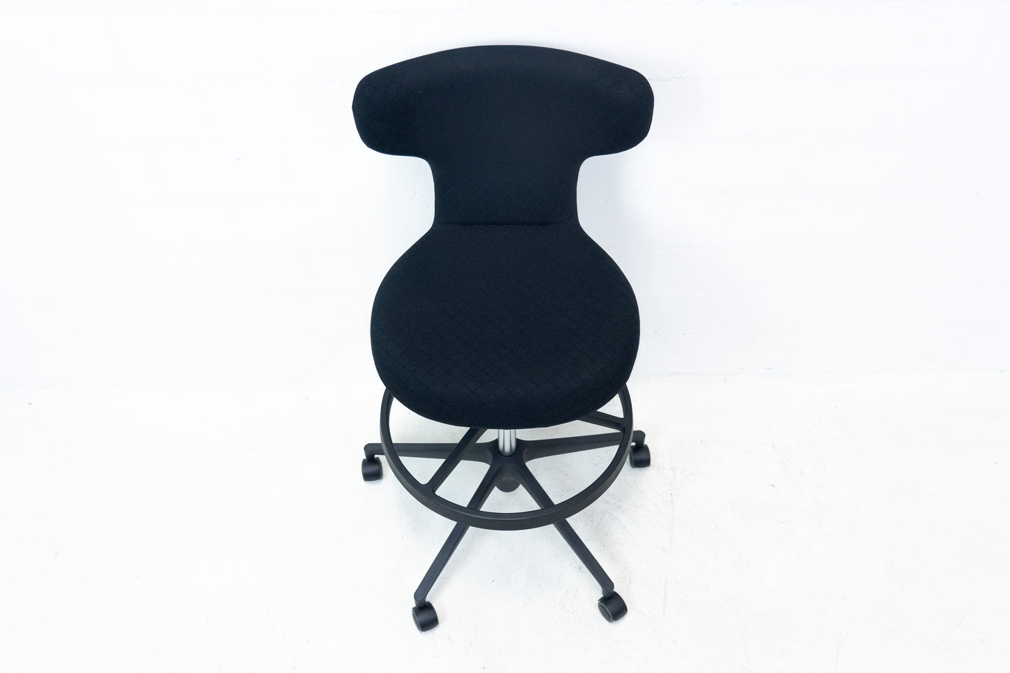 Vitra Pivot High Stool Bürostuhl