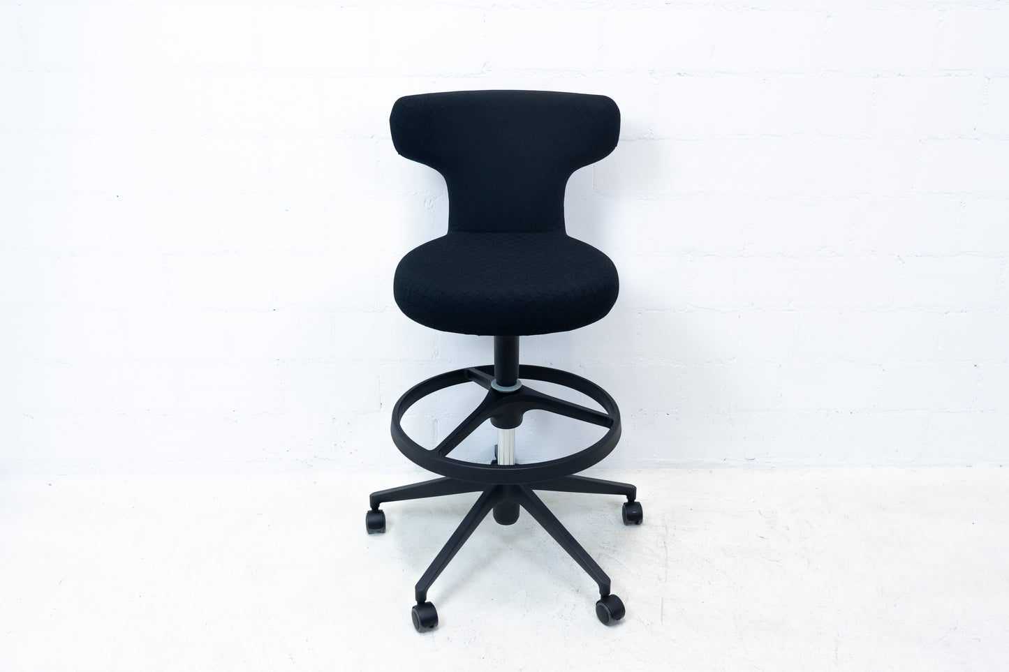 Vitra Pivot High Stool Bürostuhl