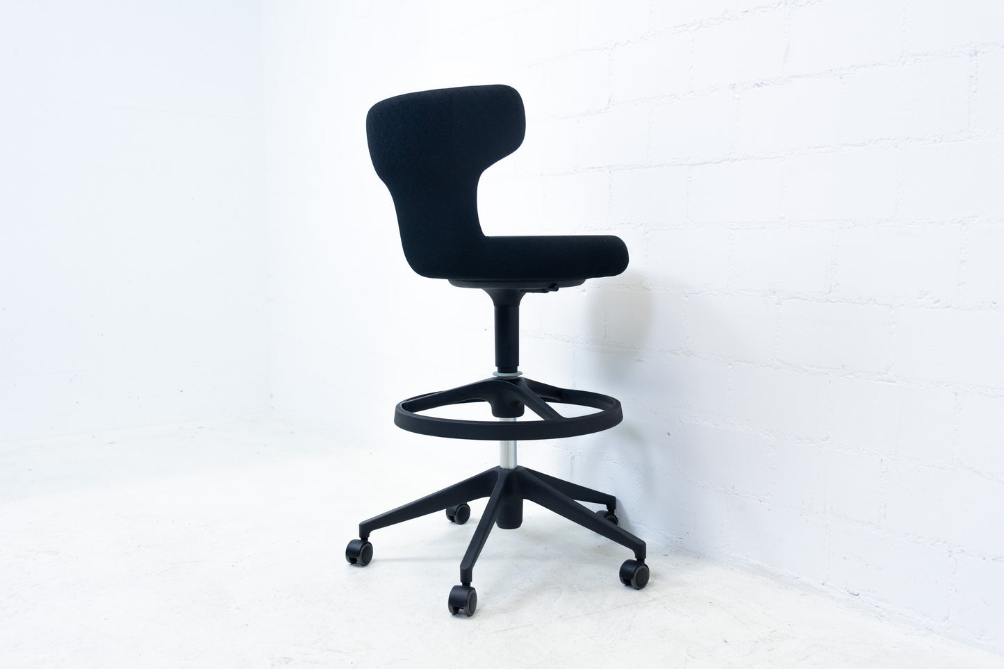 Vitra Pivot High Stool Bürostuhl
