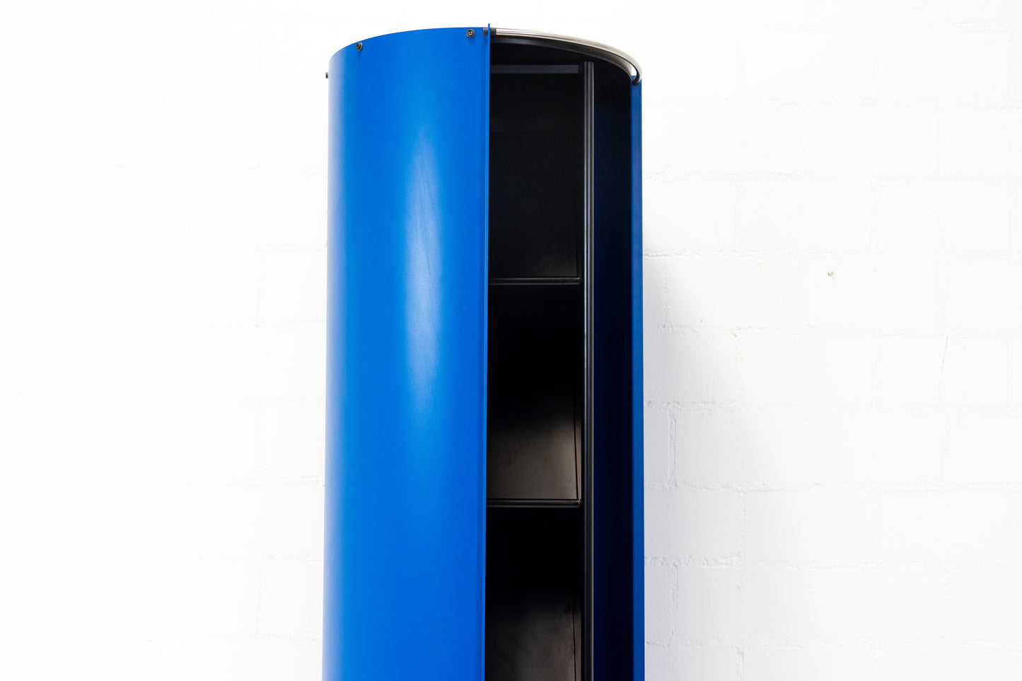 Wogg 13 Litfass-Säule Nr. 4