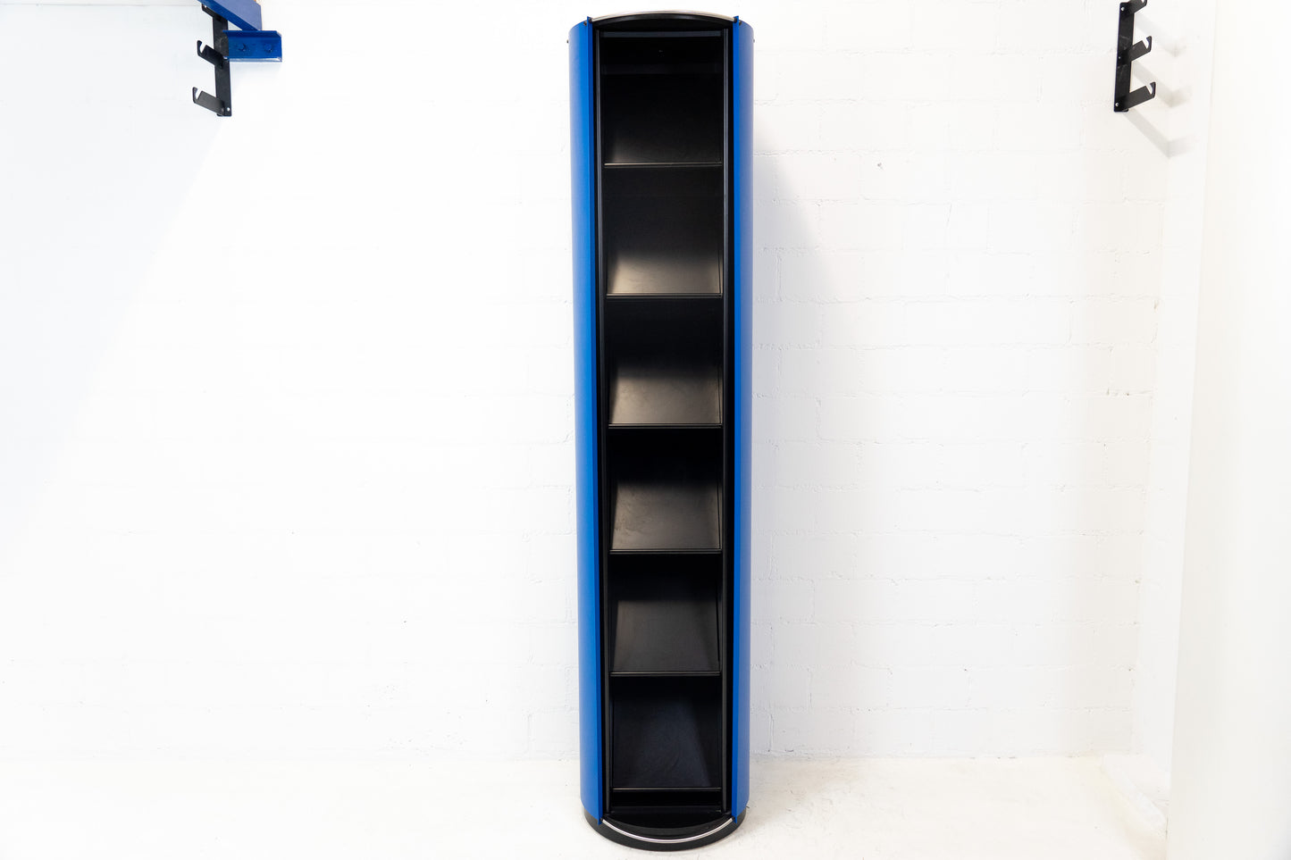 Wogg 13 Litfass-Säule Nr. 4