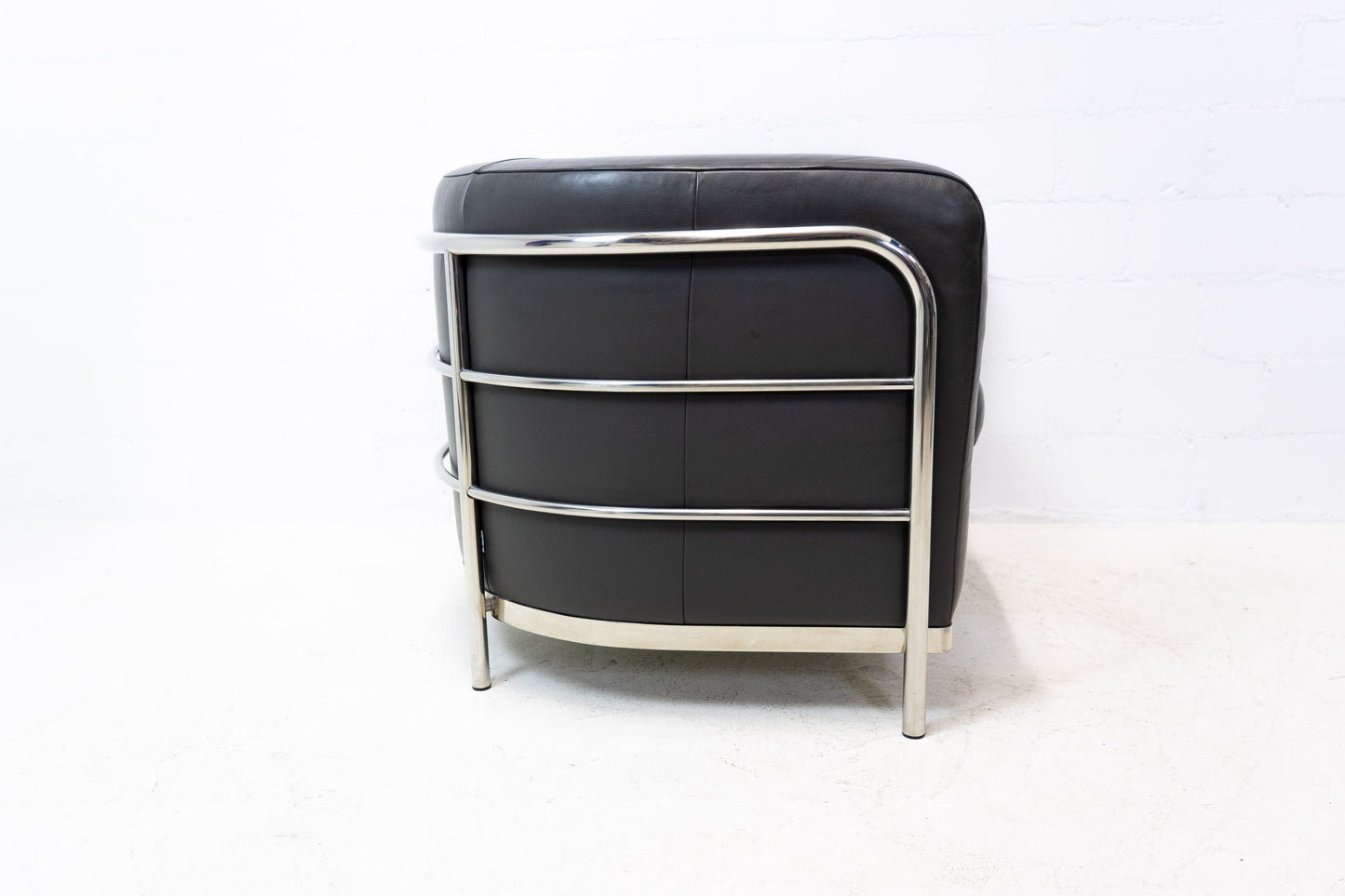 Zanotta Onda Sessel Leder Grau