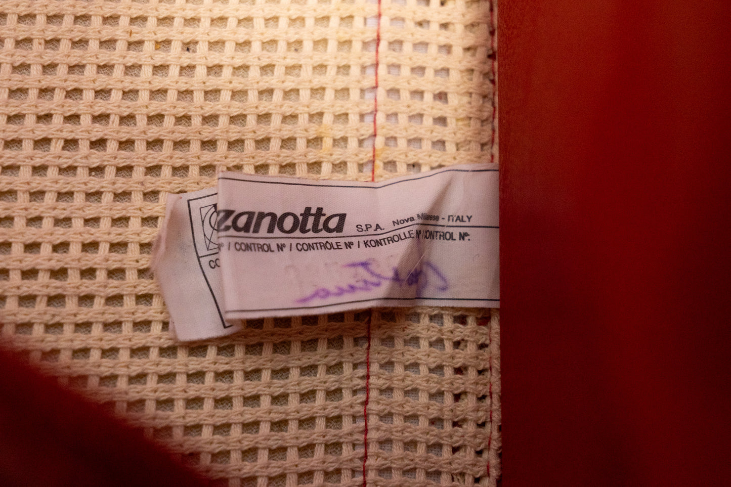Zanotta Onda Sessel Leder Rot