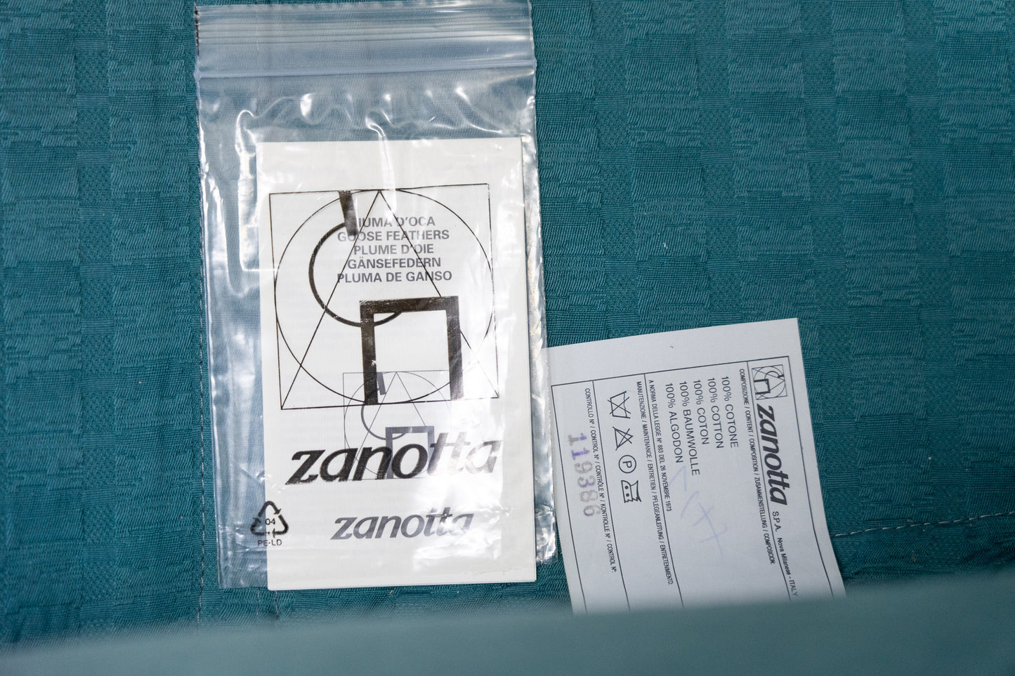 Zanotta Onda Sessel Stoff